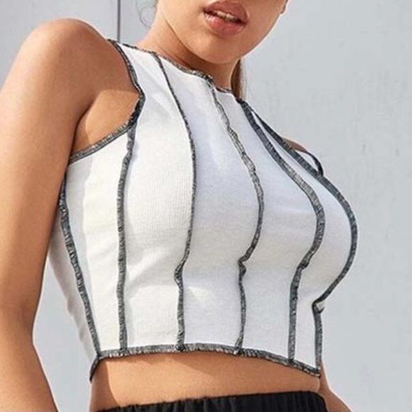 ❌SOLD OUT❌ STITCH ME UP BLACK & WHITE SEAM TOP - Picture 2 of 3